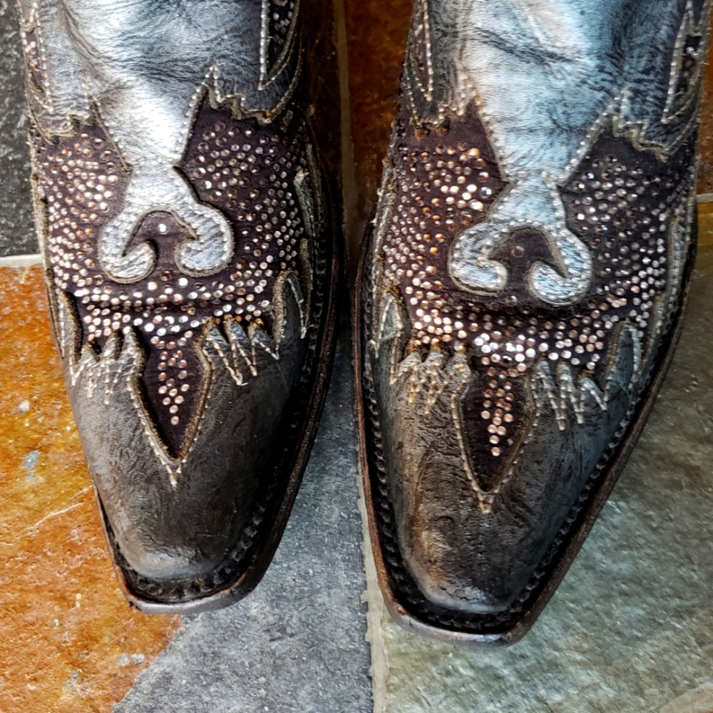 Corral Black and Silver Heeled Boots - Picture 9 of 15